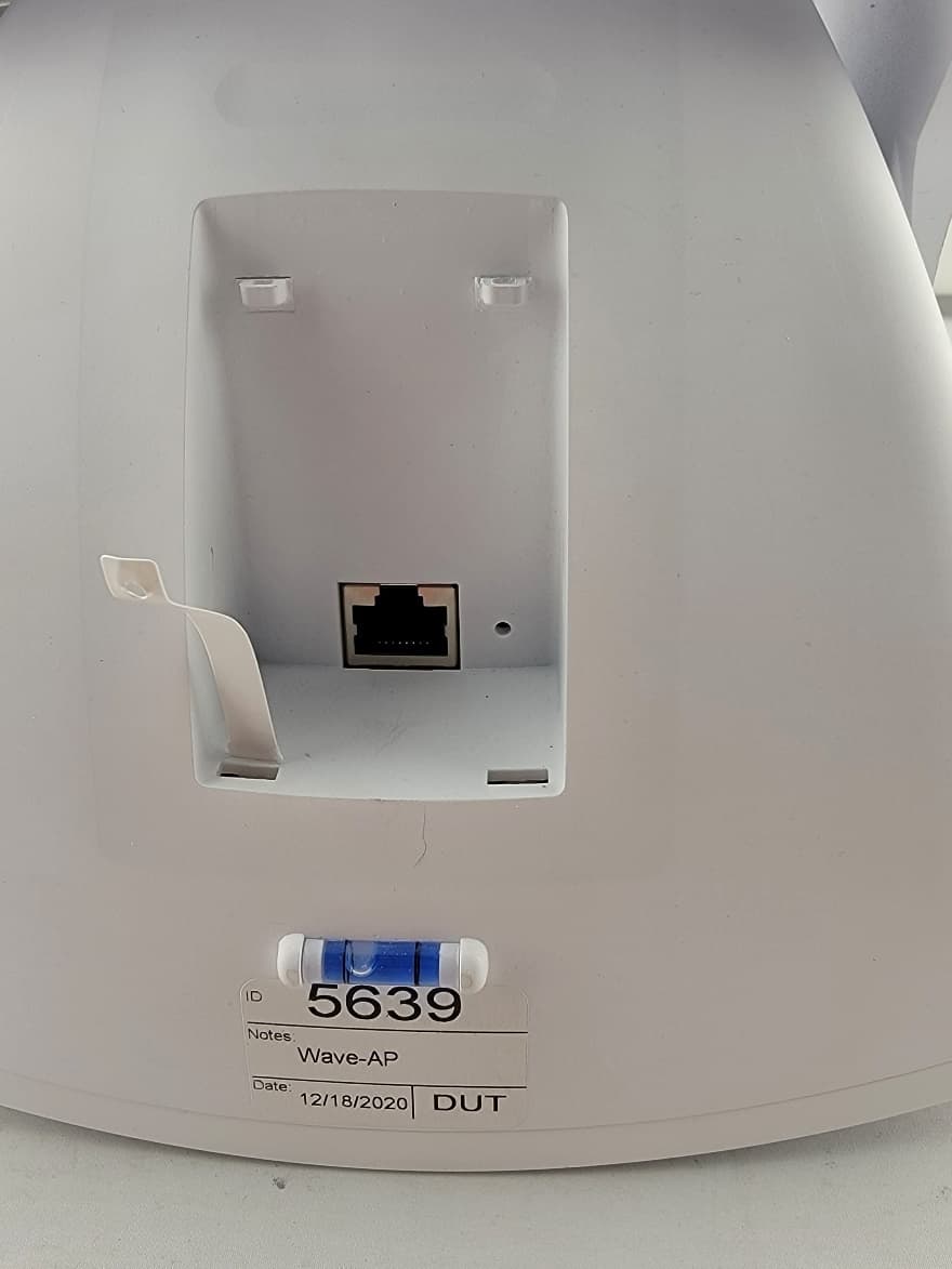 Digital Transmission Radio - FCC ID SWX-WAVEAP - Ubiquiti Inc. (3)