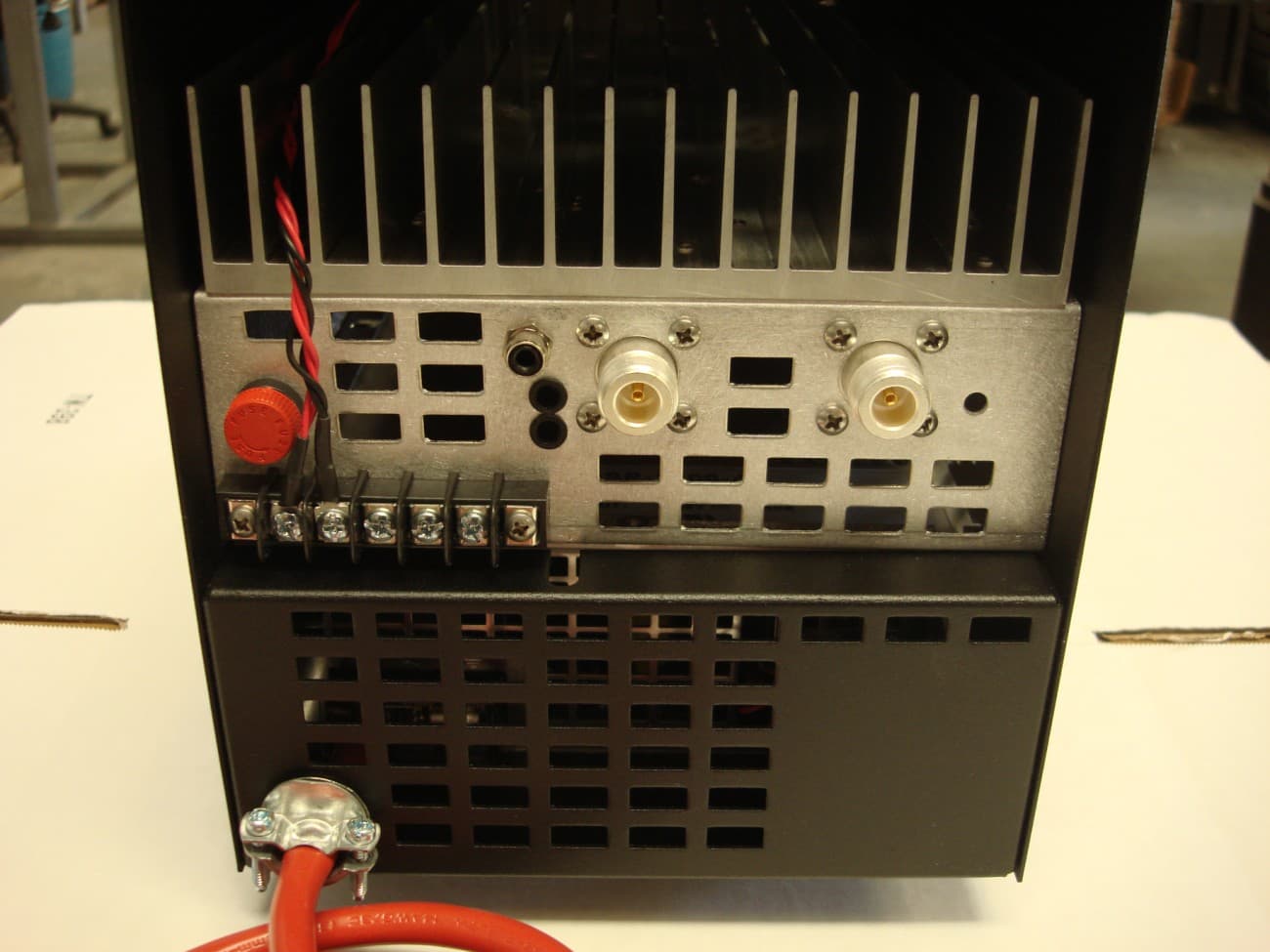 6M HIGH POWER AMPLIFIER - FCC ID SXT6M-1K2 - M2 ANTENNA SYSTEMS INC. (2)