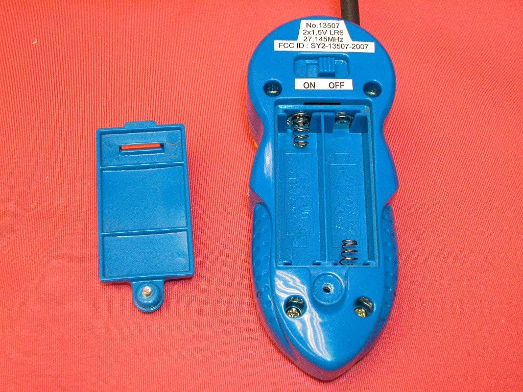 RC Car - FCC ID SY2-13507-2007 - Keenway Industries Ltd.