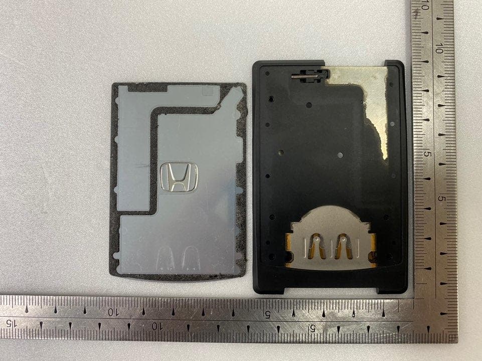 CARD ASSY ENTRY KEY - FCC ID SY5HOCFGE00 - Continental Automotive Korea Ltd. (5)