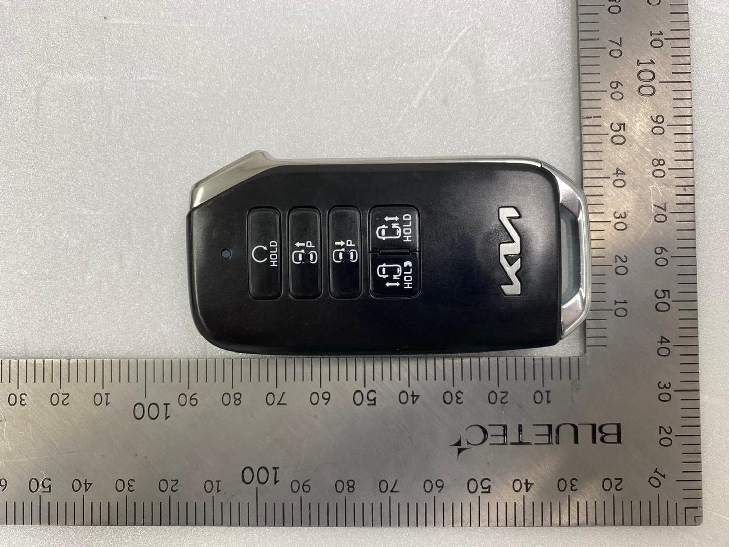 Smart Key Fob - FCC ID SY5KA4FGE09 - Continental Automotive Korea Ltd. (2)