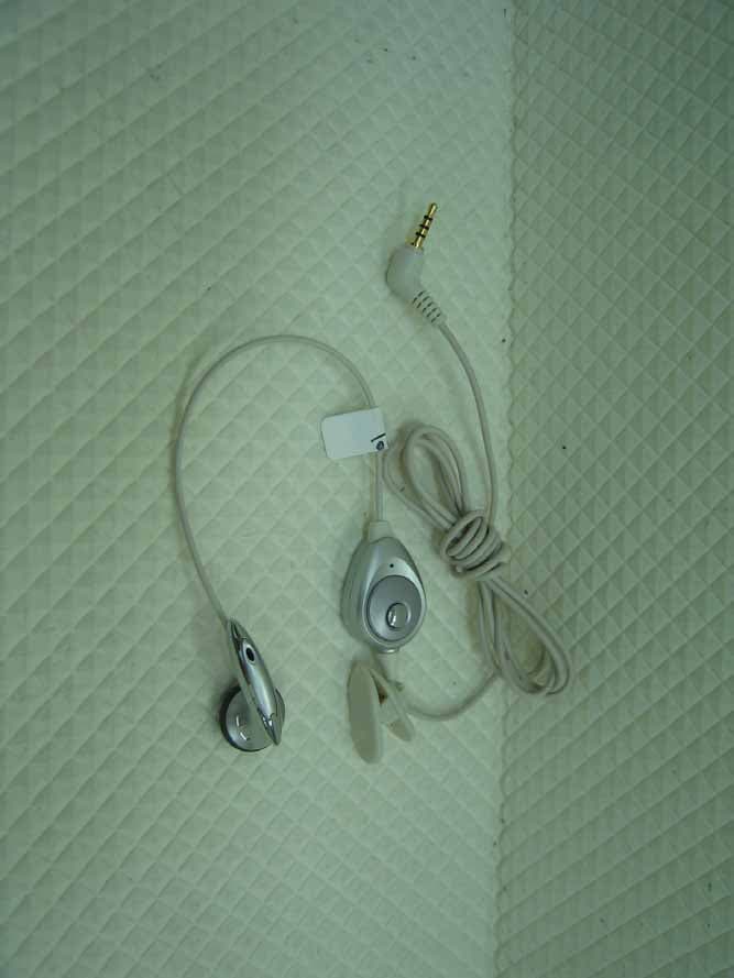 Dual-Mode GSM Phone (GSM 900 / GSM 1900) - FCC ID SY6EM201 - Bellwave Co., Ltd. (3)