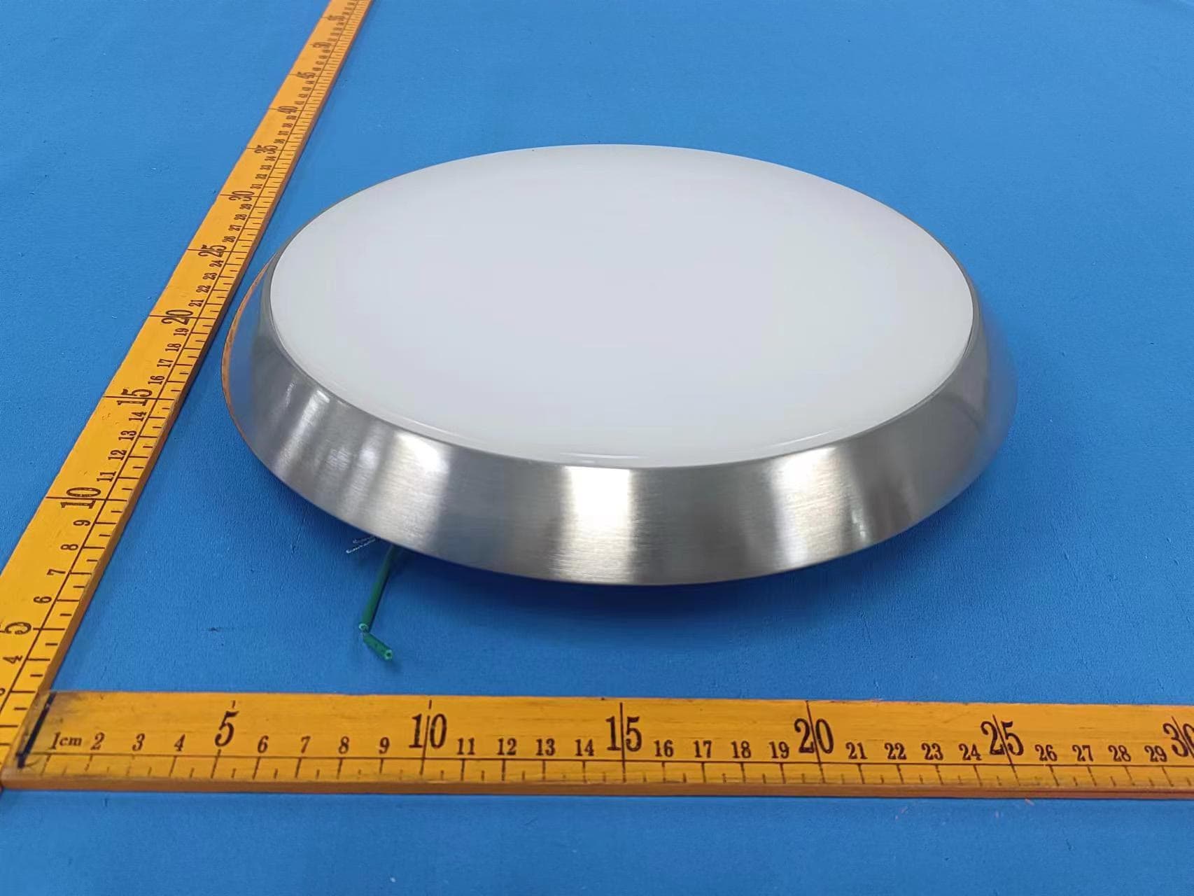 Luminaire - FCC ID SYW-FM11LP6WYMMHD - Feit Electric Company (2)