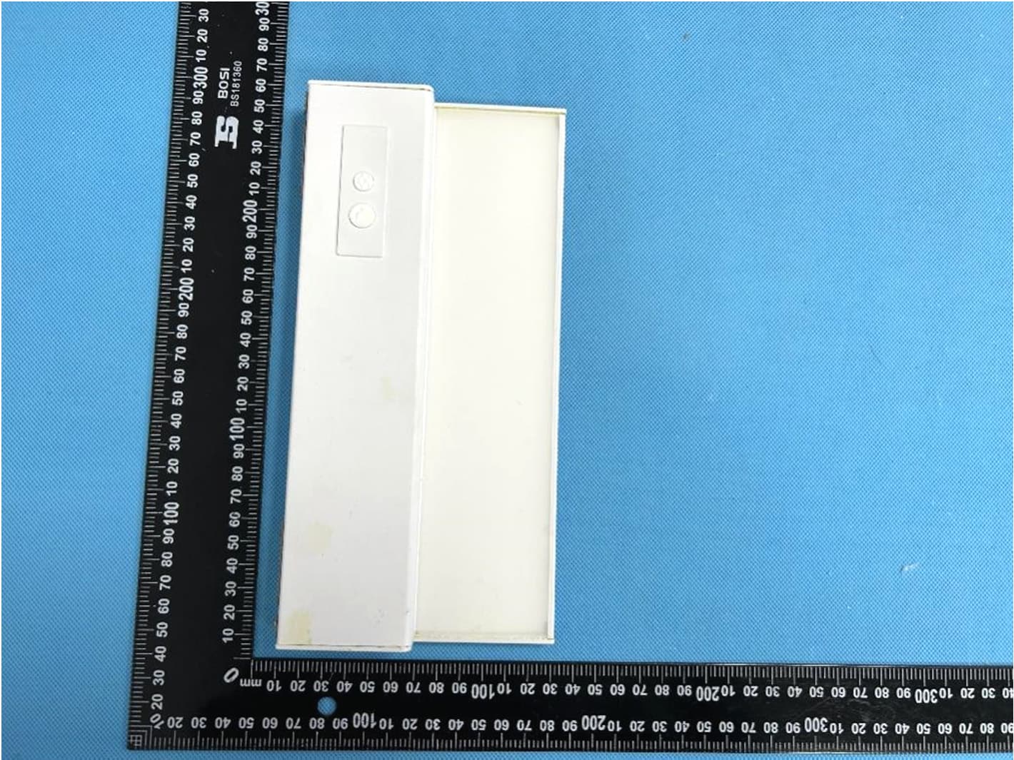 FLAT PANEL UNDER CABINET LIGHT - FCC ID SYW-UC12FP5CCTCA - Feit Electric Company (3)