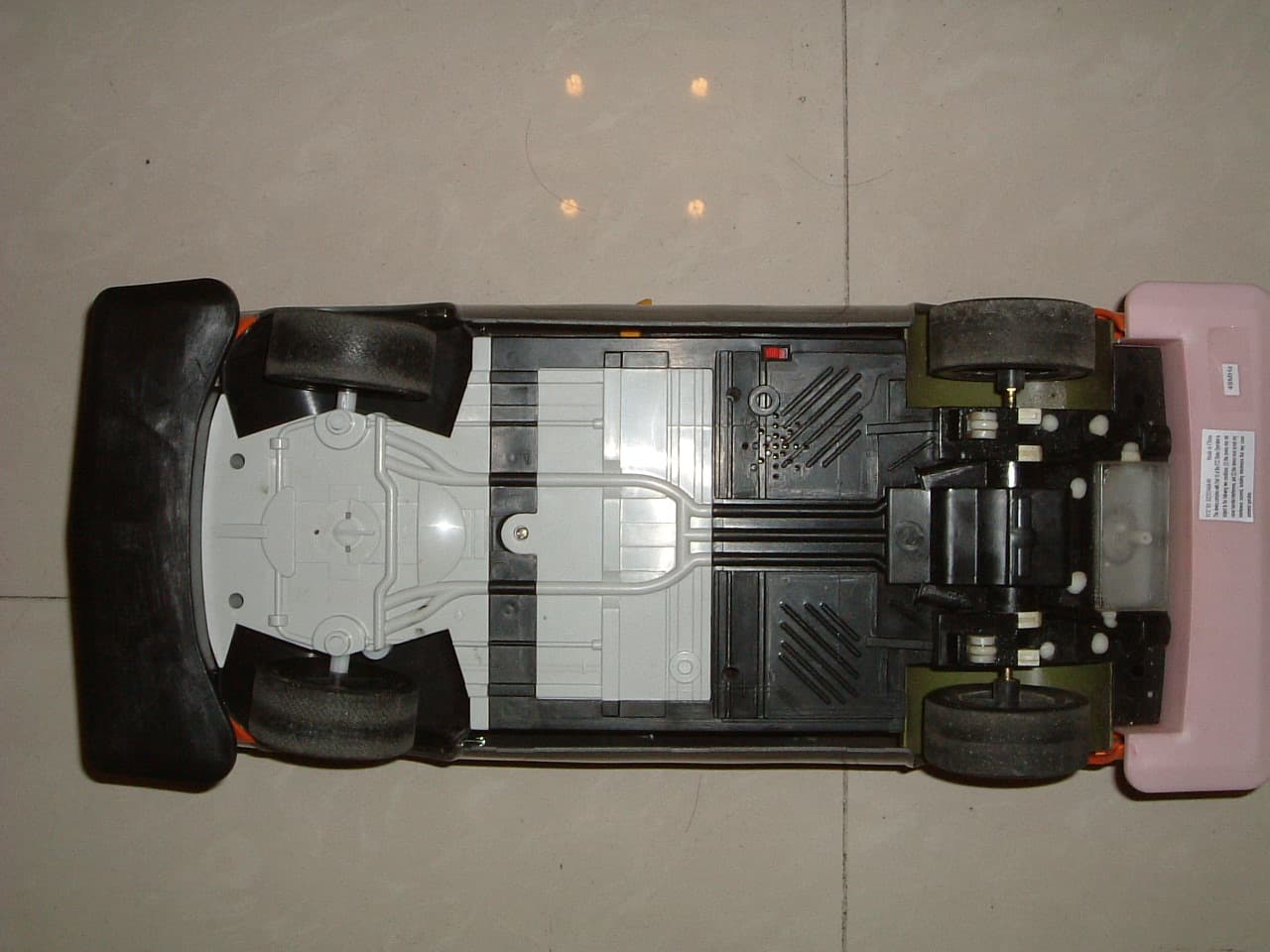 49.82-49.90  MHz WIRELESS R/C TOY-RX - FCC ID SZ23346R49 - Planet Toys (HK) Ltd. (2)