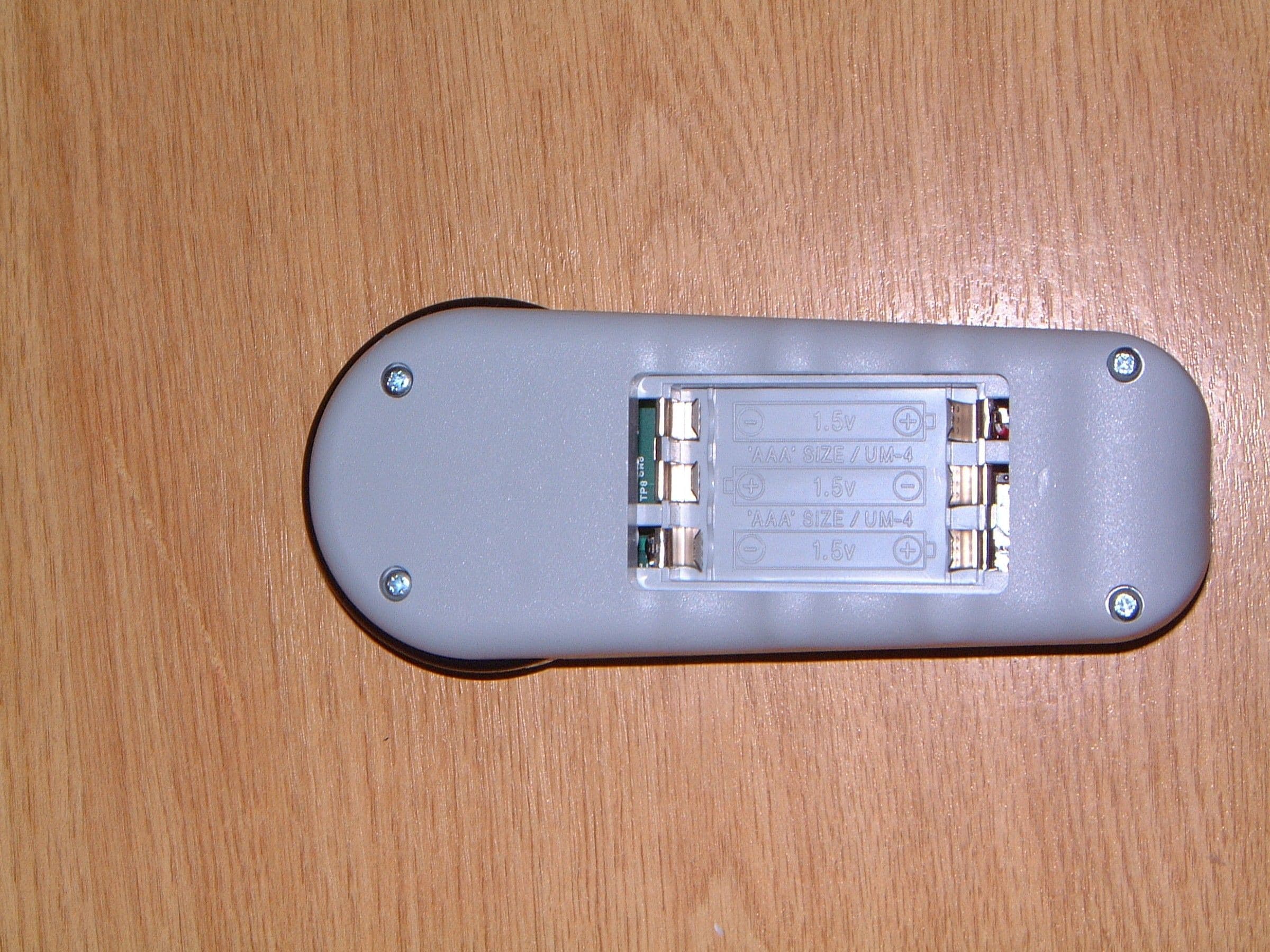 RF REMOTE CONTROL - FCC ID SZBCSE035 - Controlled Speed Engineering Ltd