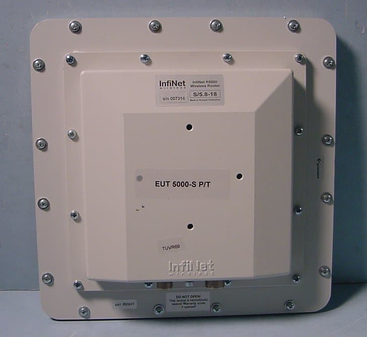 InfiNet Wireless 5.8 GHz Wireless Router - FCC ID T3DR5000-S - Infinet Wireless Limited