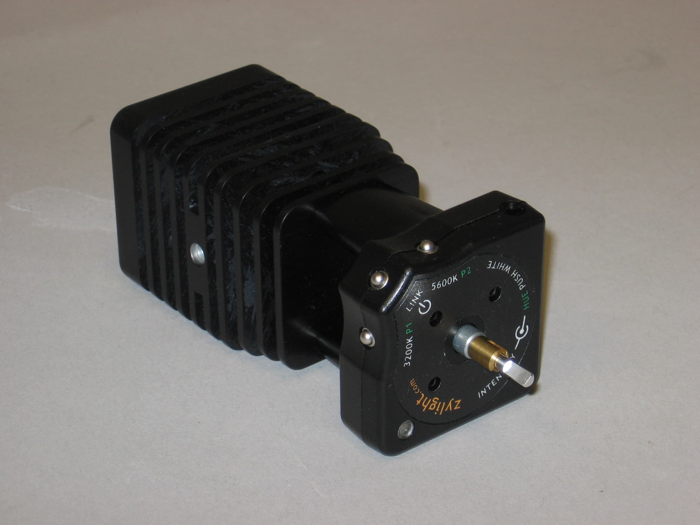 Z50 - FCC ID T3YZ50 - Zylight LLC (2)
