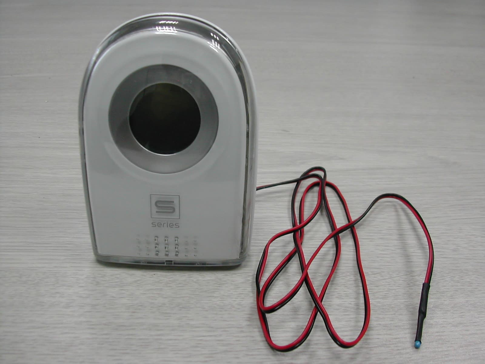 Wireless Remote Sensor with 433 MHz - FCC ID T4HSW0001 - Giant Creation Ltd (1)