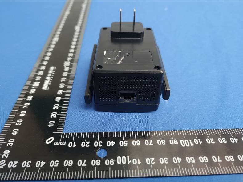 AC1200 Dual Band WiFi Repeater - FCC ID T58E3R - NETIS SYSTEMS CO., LTD.