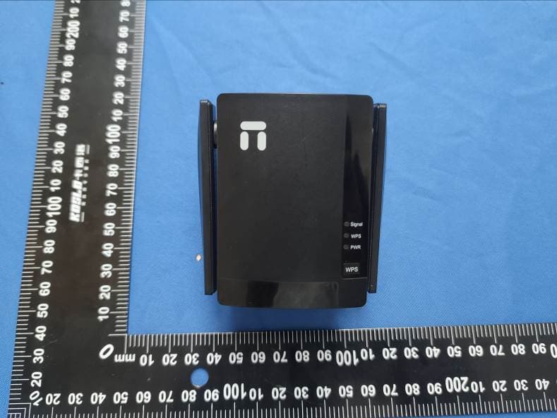 AC1200 Dual Band WiFi Repeater - FCC ID T58E3R - NETIS SYSTEMS CO., LTD. (4)