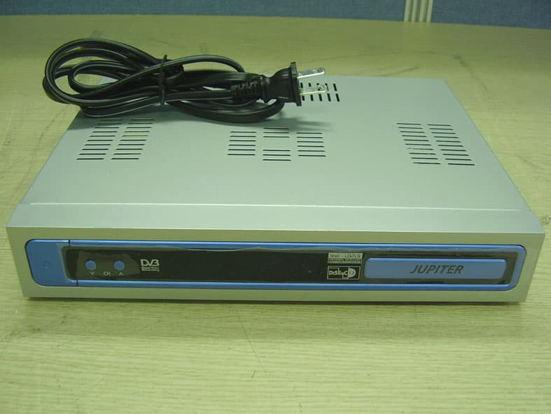 Digital Satellite Receiver - FCC ID T5ISN-260CA - Tcom Technology Co., Ltd. (2)