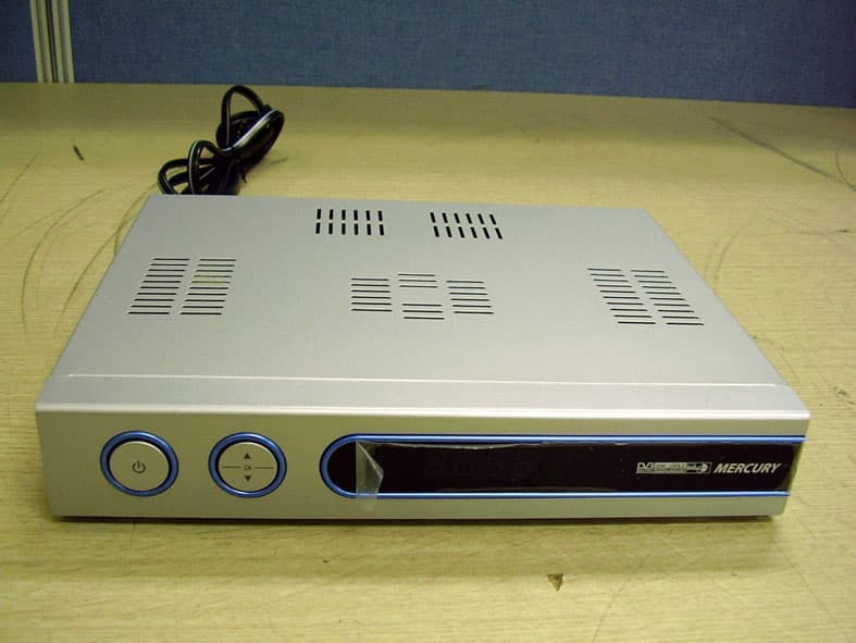 Digital Satellite Receiver - FCC ID T5ISNA-260AA - Tcom Technology Co., Ltd. (2)