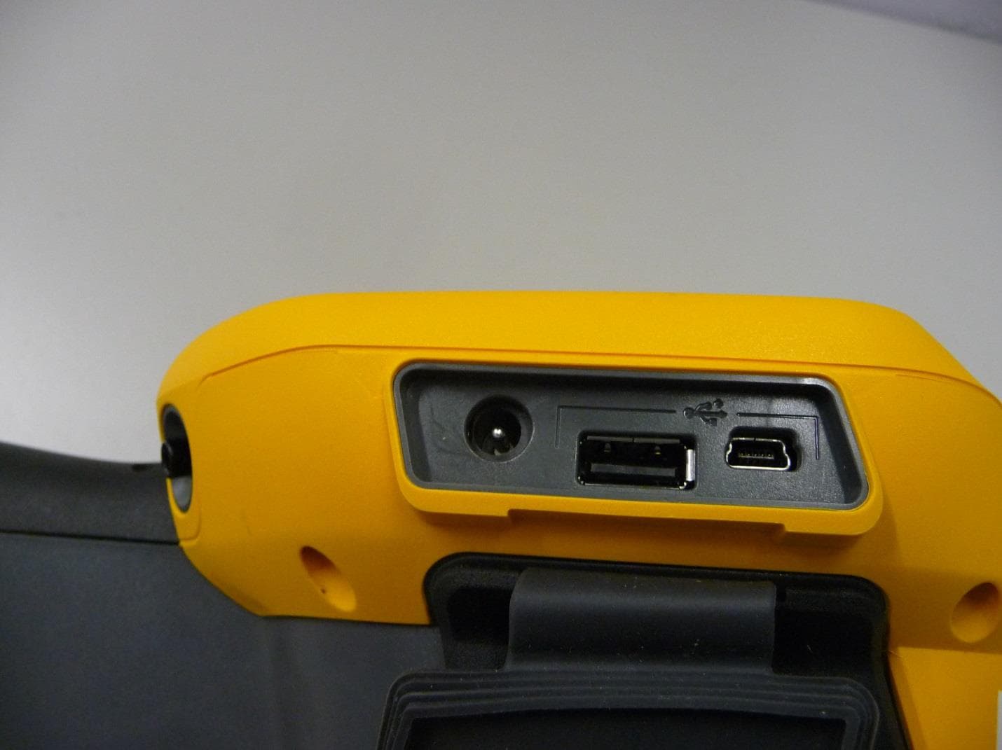 Gemini - FCC ID T68-FT400 - Fluke Electronics (3)
