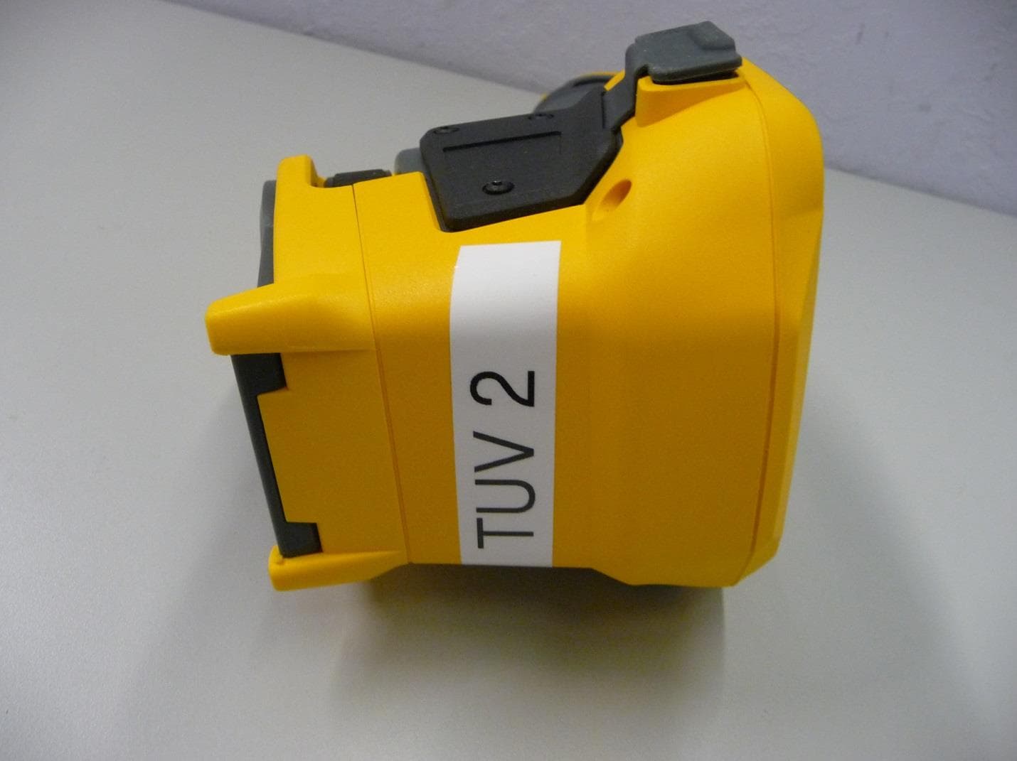 Gemini - FCC ID T68-FT400 - Fluke Electronics (5)