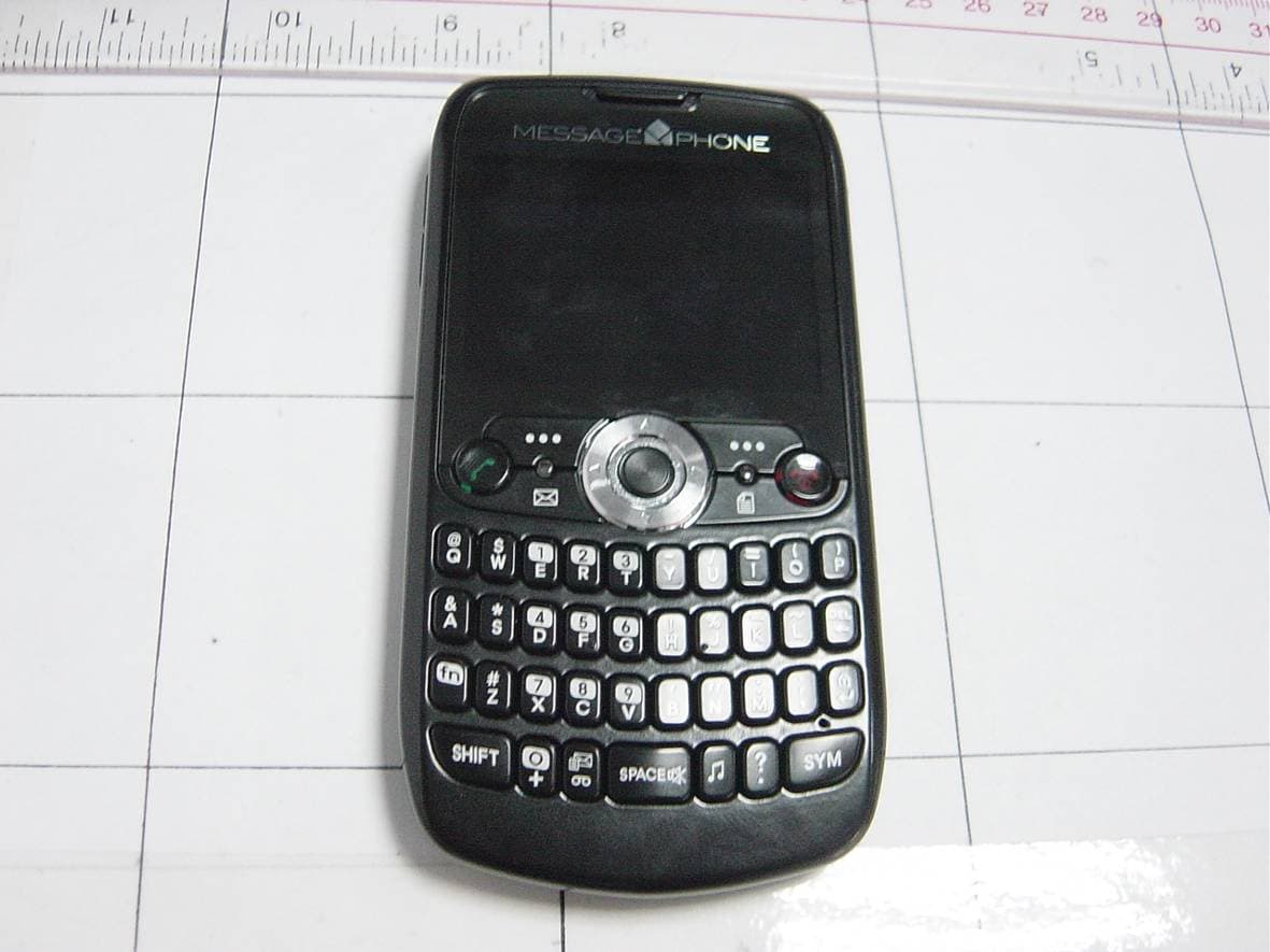 QWERTY PHONE - FCC ID T6QQS150 - KCMobile Co., Ltd. (2)