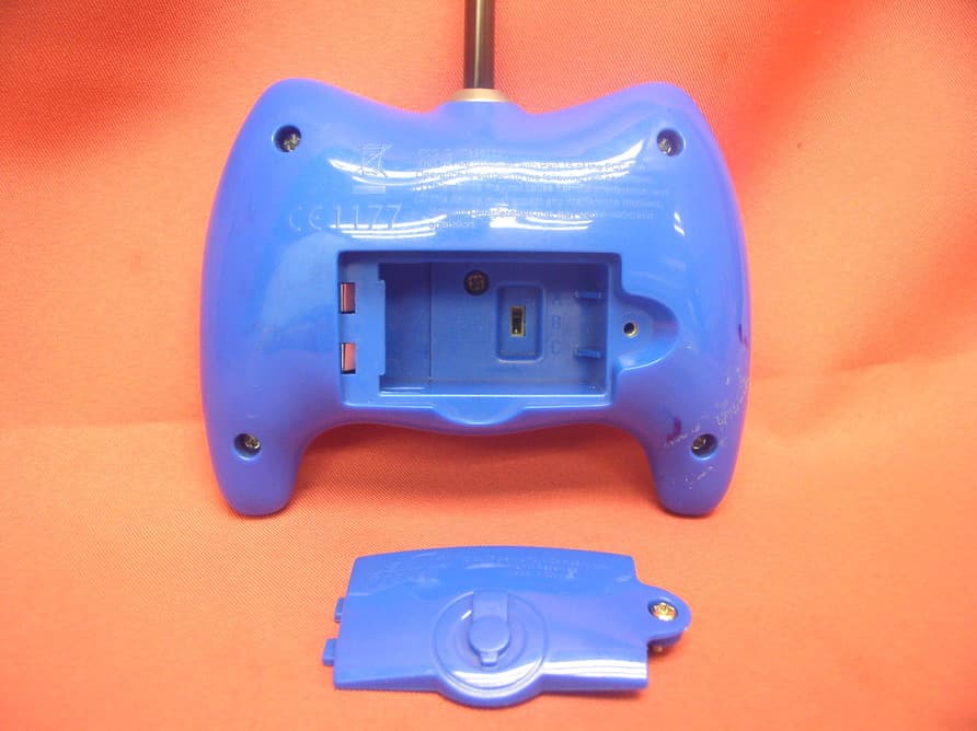 RC Car - FCC ID T8860001 - ViRZTEX Company Limited (2)