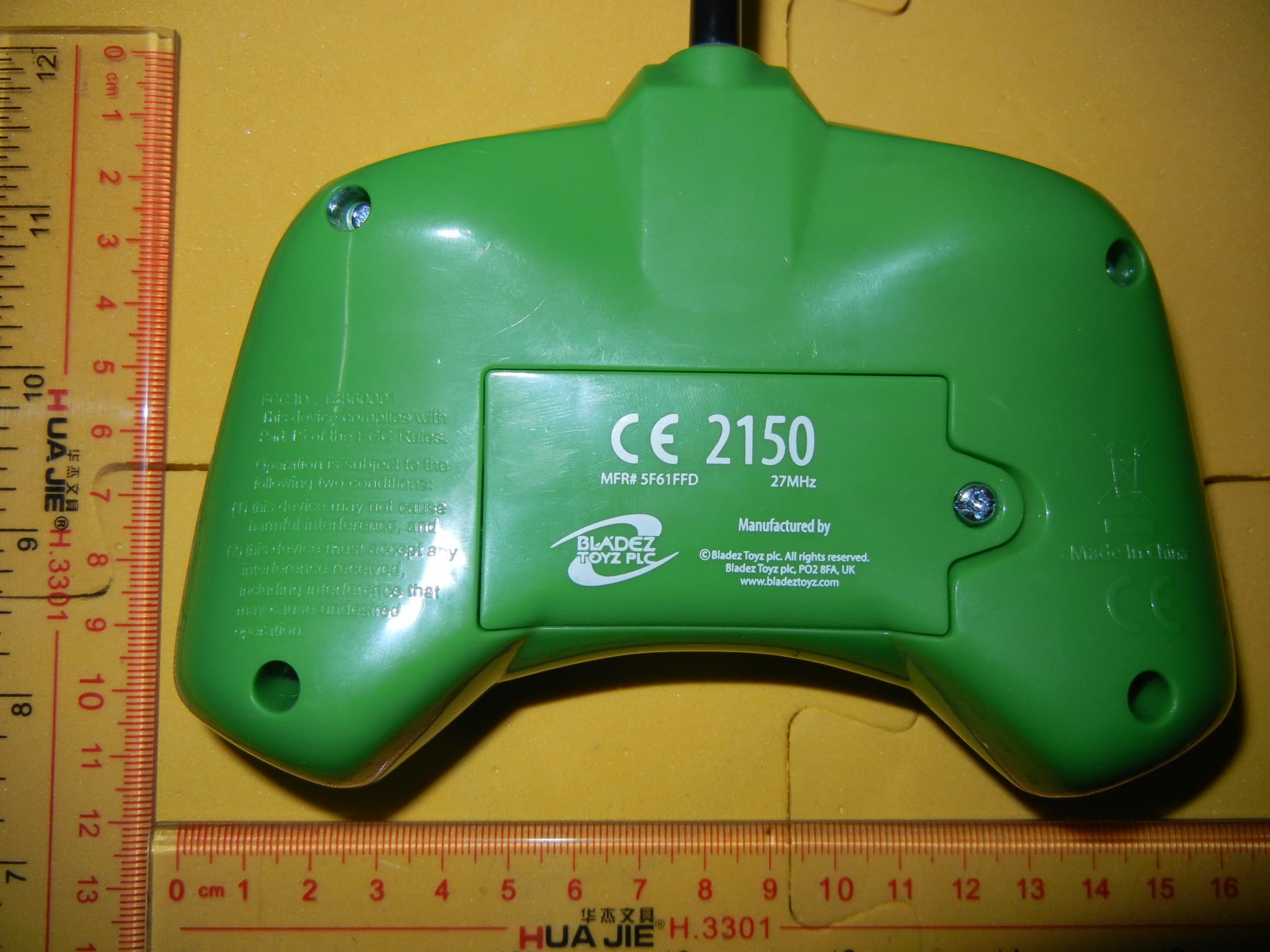 Wireless Remote Control Toy - TX - FCC ID T886OOO1 - ViRZTEX Company Limited (3)