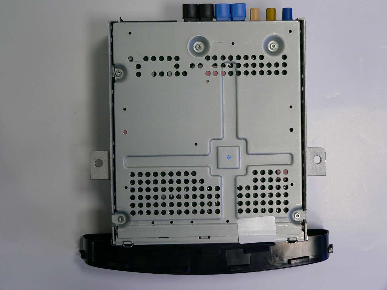 Infotainment System with Fondunit (with BT, Kleer technology) - FCC ID T8G9091 - Harman Becker Automotive Systems (5)