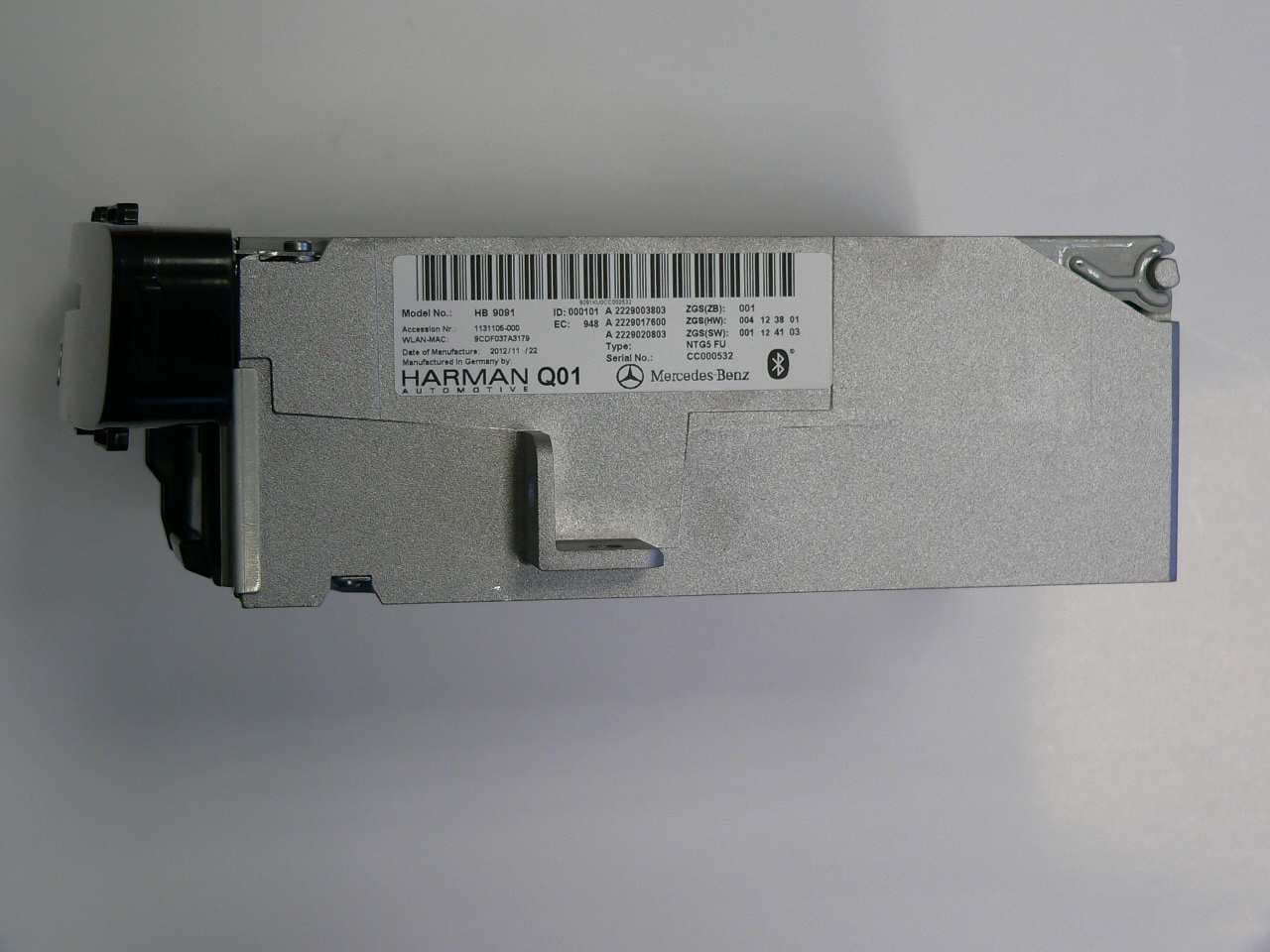 Infotainment System with Fondunit (with BT, Kleer technology) - FCC ID T8G9091 - Harman Becker Automotive Systems (4)