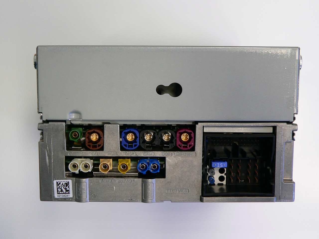 Infotainment System with Headunit (with BT, WLAN, Kleer technology) - FCC ID T8G9099 - Harman Becker Automotive Systems (3)