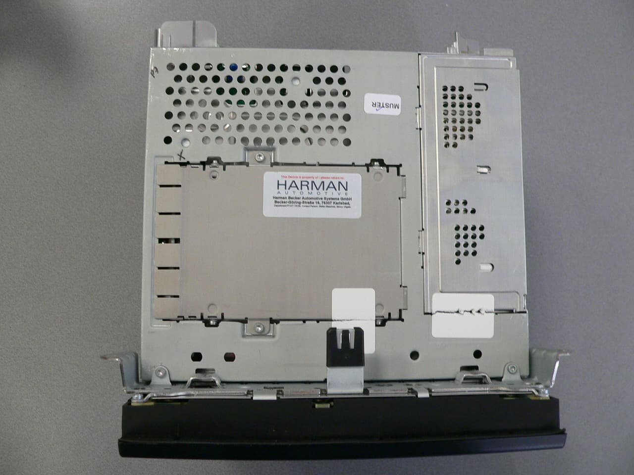 Porsche PCM3.1 MOPF Headunit - FCC ID T8G9632 - Harman Becker Automotive Systems