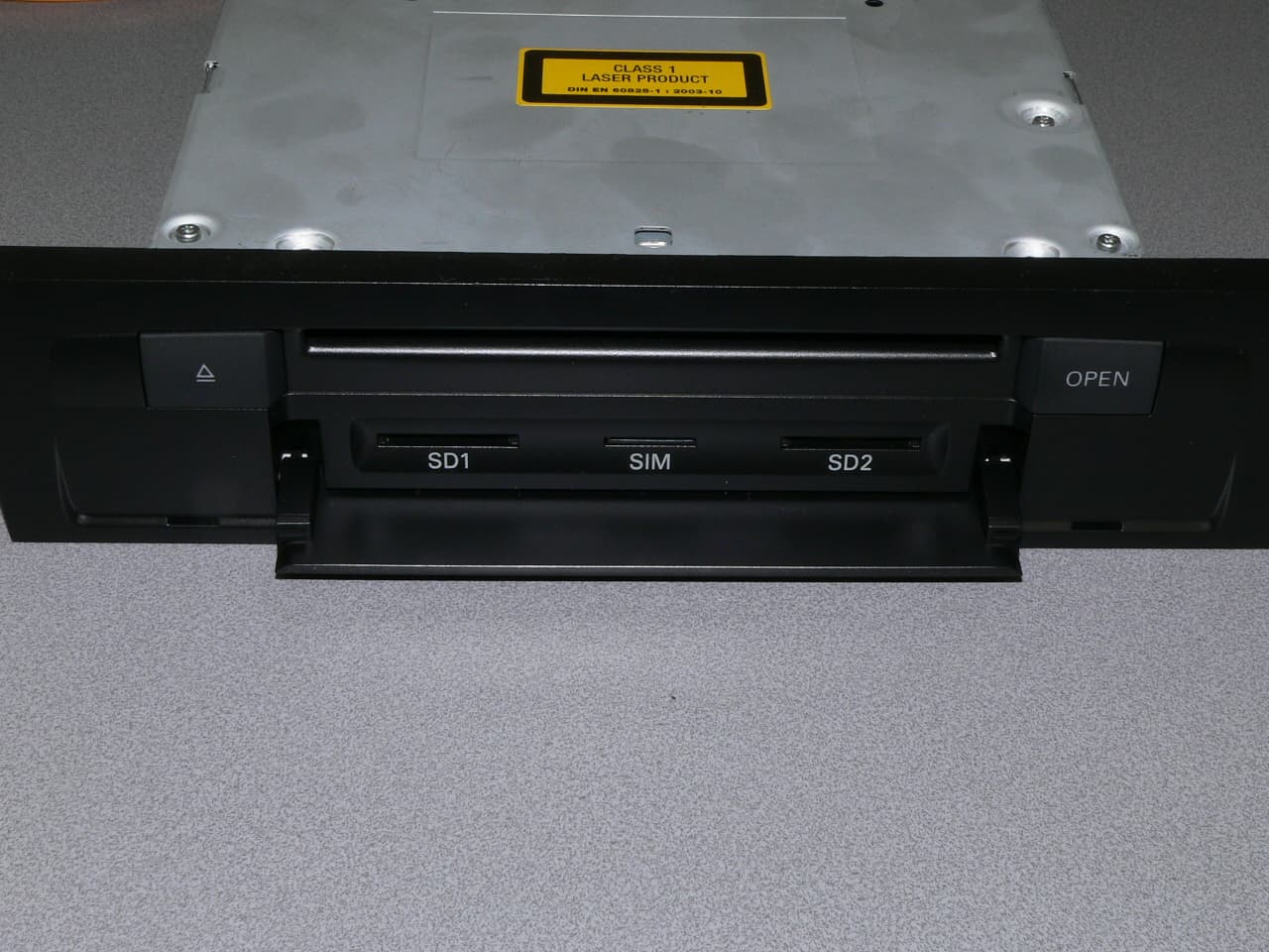 Bluetooth Handsfree Car Kit with WLAN - FCC ID T8GBE9410 - Harman Becker Automotive Systems (4)