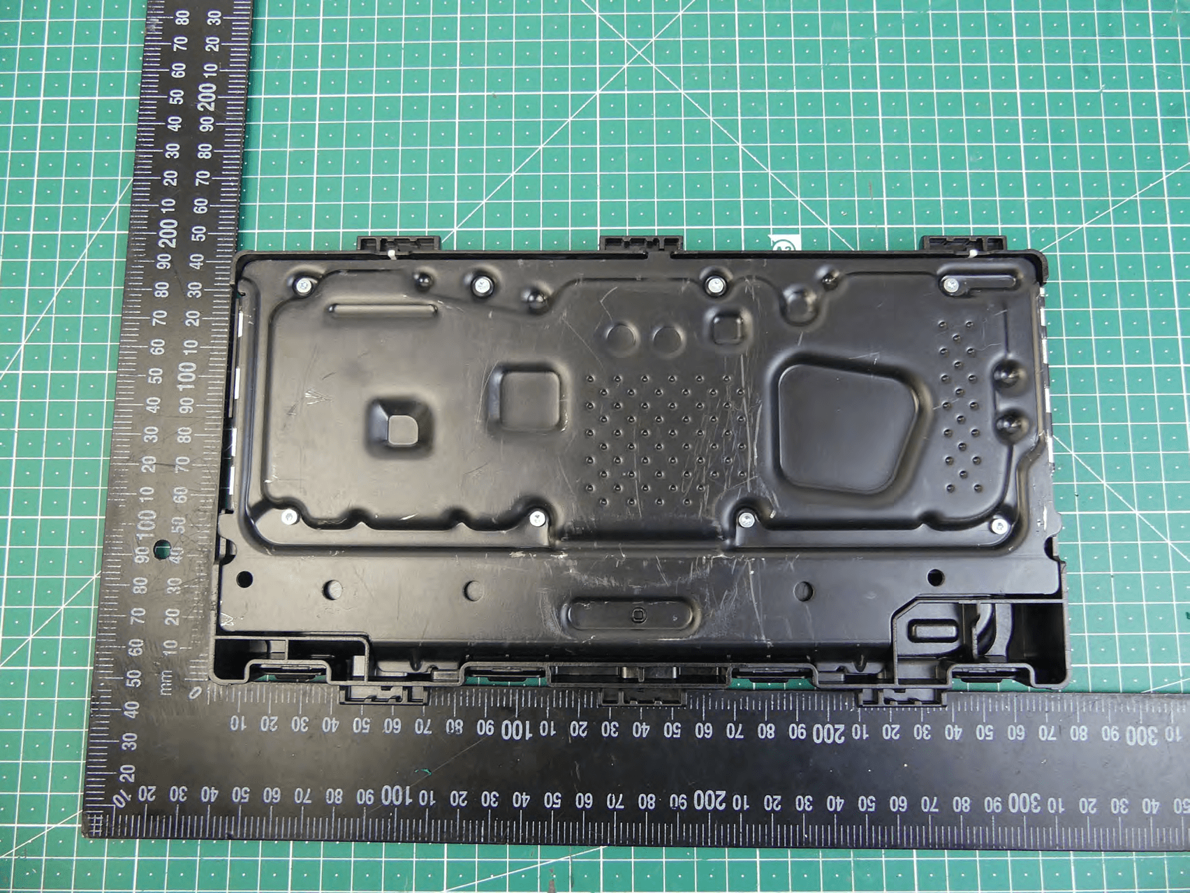 Telematic control unit with wireless technologies, used in automotive industry. - FCC ID T8GCONMOD - Harman Becker Automotive Systems