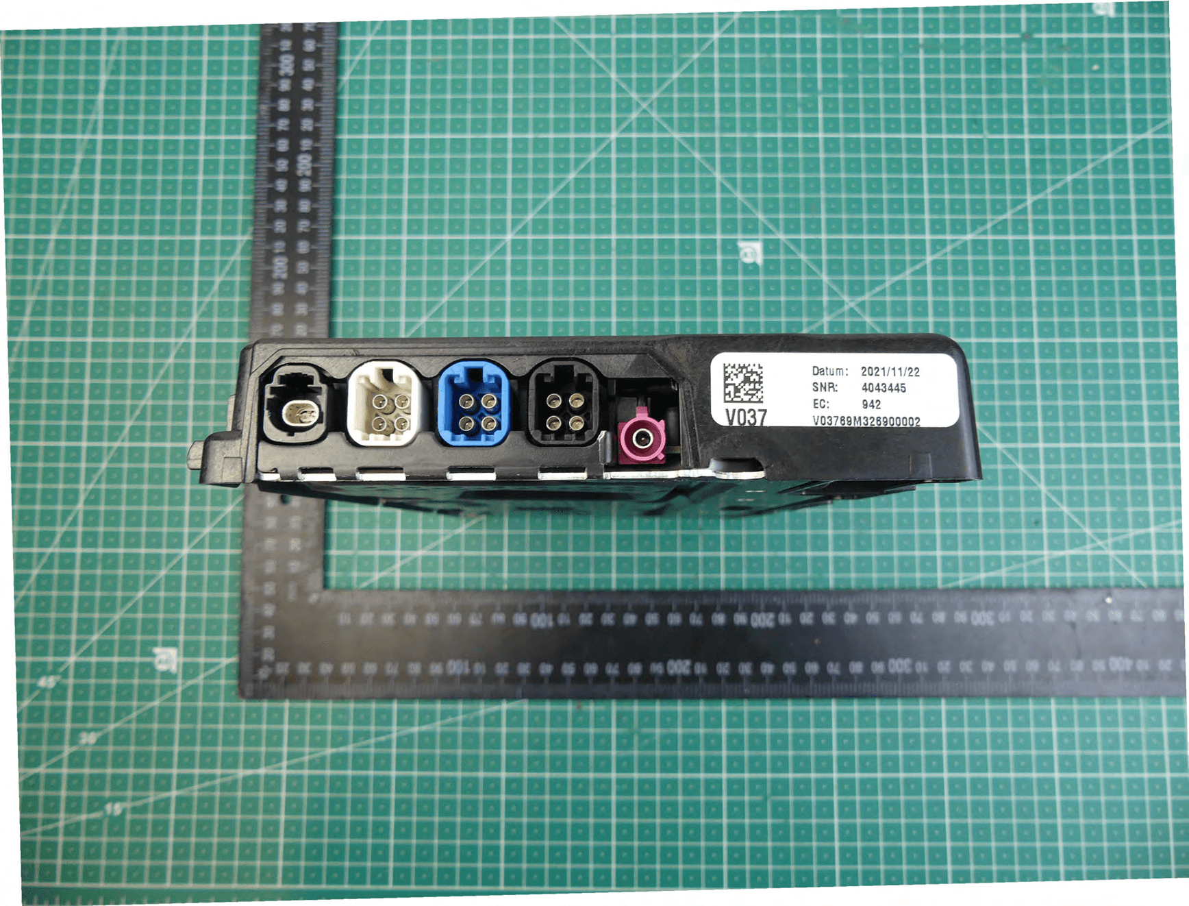 Telematic control unit with wireless technologies, used in automotive industry. - FCC ID T8GCONMOD - Harman Becker Automotive Systems (2)