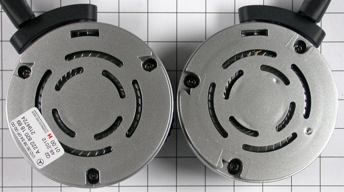 Wireless Headphone with KLEER-RF-Technology - FCC ID T8GP104 - Harman Becker Automotive Systems (2)