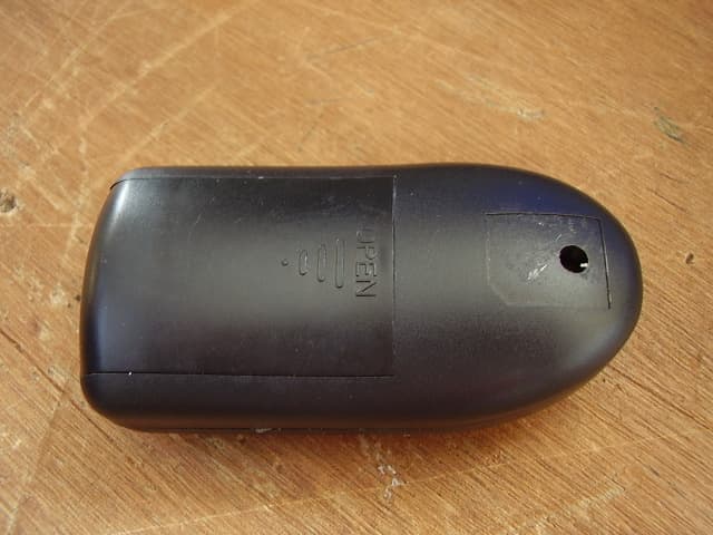 584 PROFLAME G Fire Remote Control Transmitter - FCC ID T991584008 - Sit La Precisa S.p.A.