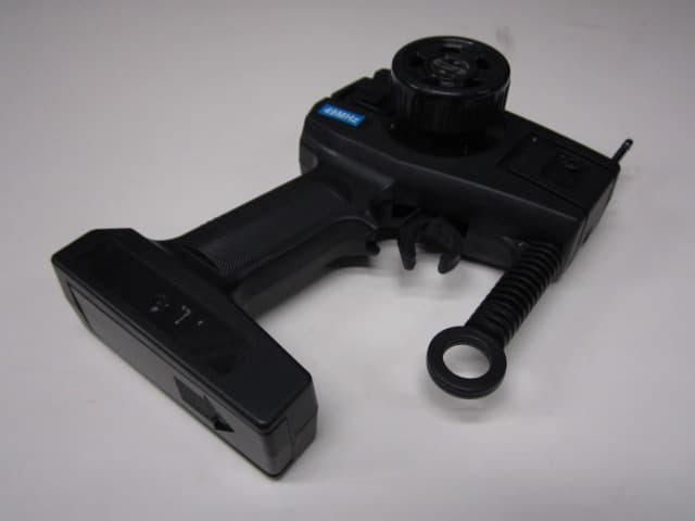 Low Power Transmitter (49.86MHz) - FCC ID T9TNQD757-49MHZ - Shantou City Chenghai Zone Newqida Toys Factory Co., Ltd. (4)
