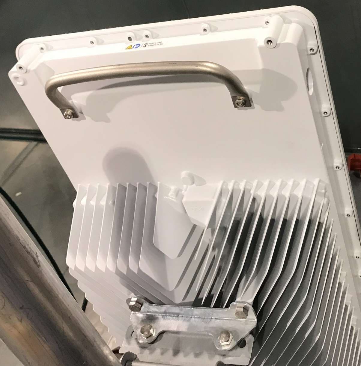 Antenna Integrated Radio Unit - FCC ID TA8AKRD901303 - Ericsson AB (2)