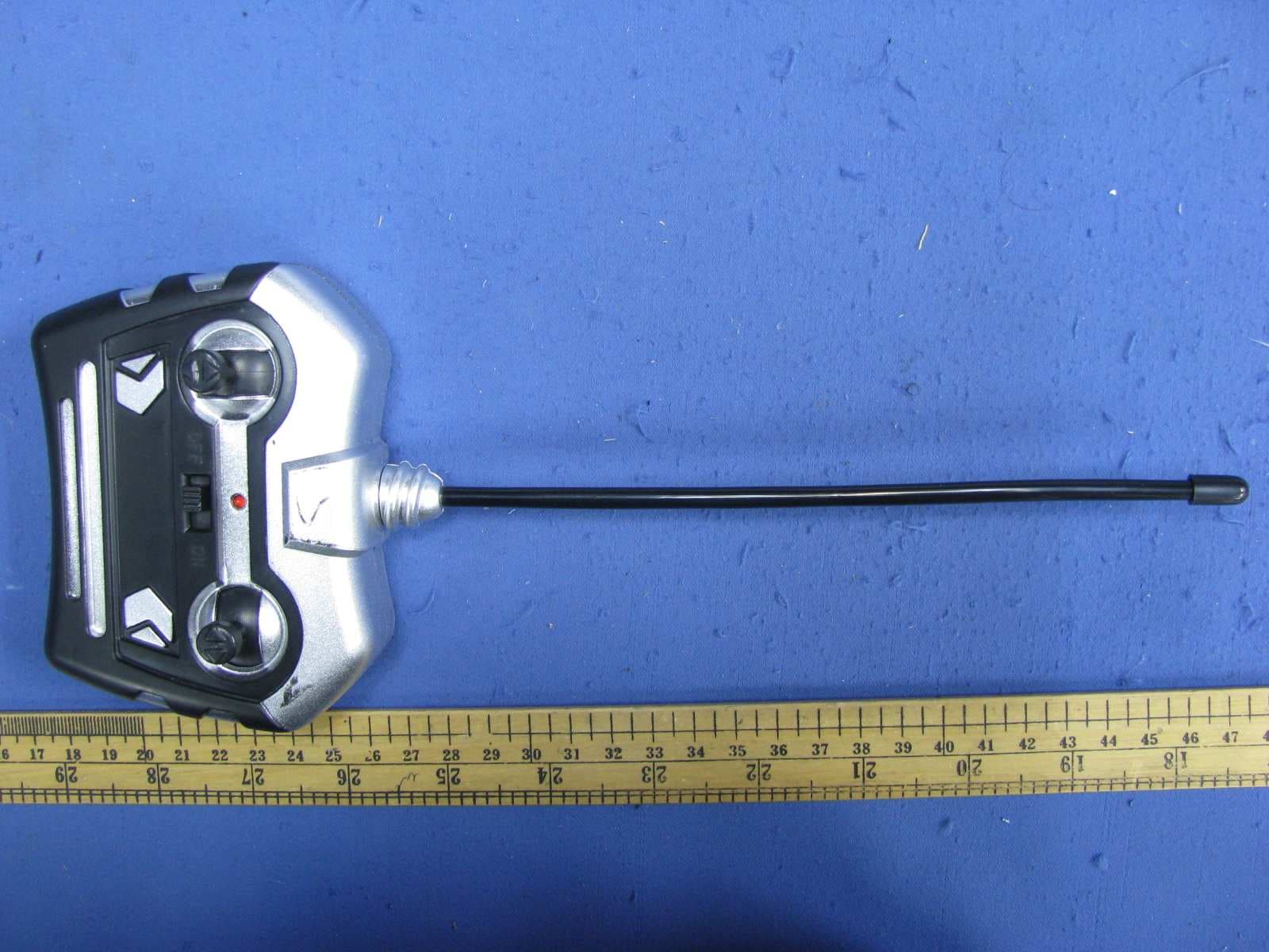Toy-R/C Truck - FCC ID TB7DXTOYS11187849 - Shantou Chenghai Dongxin Plastic Toys Co., Ltd
