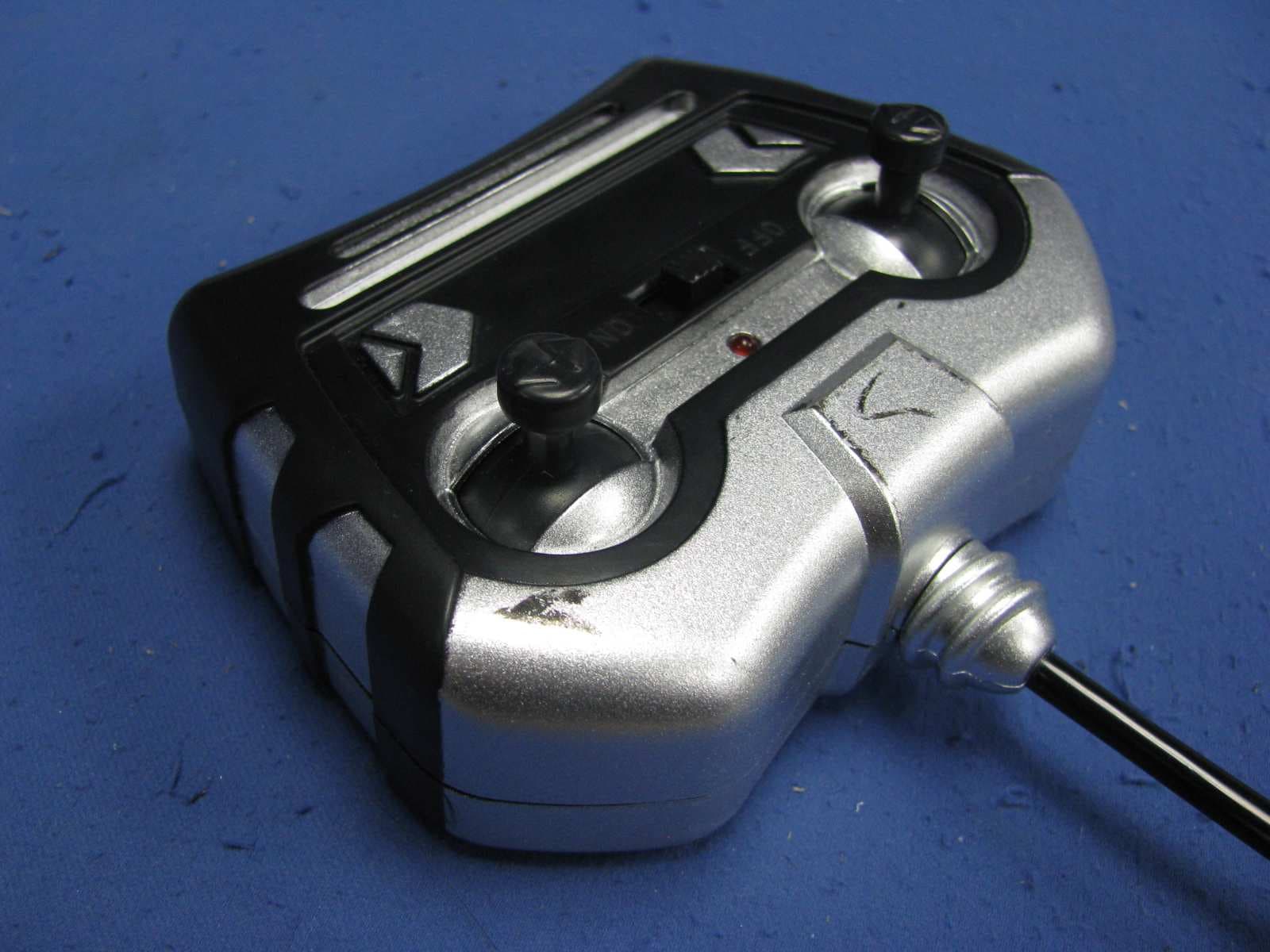 Toy-R/C Truck - FCC ID TB7DXTOYS11187849 - Shantou Chenghai Dongxin Plastic Toys Co., Ltd (3)