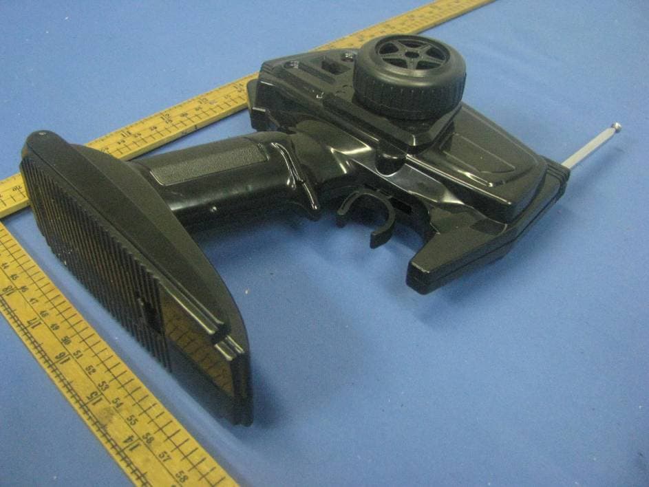 Toy RC Baja Truck - FCC ID TB7DXTOYS13841449 - Shantou Chenghai Dongxin Plastic Toys Co., Ltd