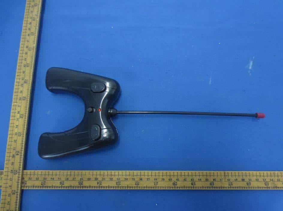 Toy RC Bumper Car Set - FCC ID TB7DXTOYS3341449E - Shantou Chenghai Dongxin Plastic Toys Co., Ltd (4)