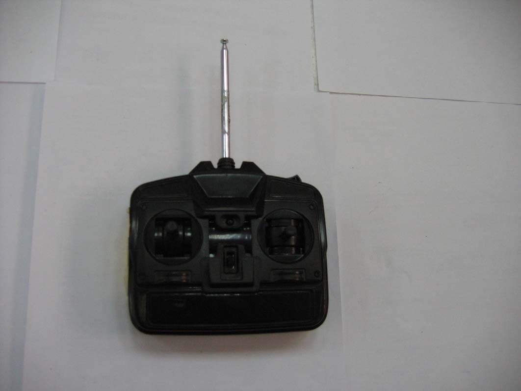 27MHz Radio Transmitter - FCC ID TB7DXTOYS51927 - Shantou Chenghai Dongxin Plastic Toys Co., Ltd (2)