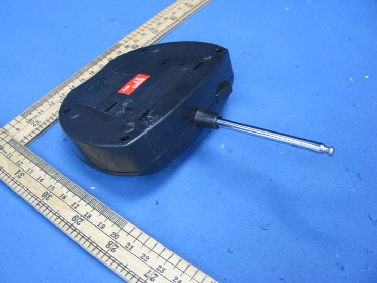 R/C MonsterSpin Car - FCC ID TB7DXTOYS619727 - Shantou Chenghai Dongxin Plastic Toys Co., Ltd (2)