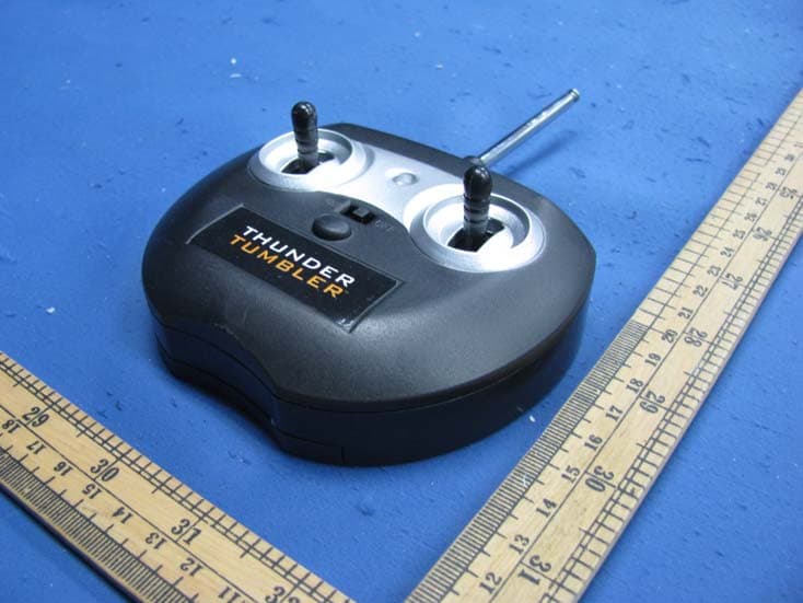 R/C MonsterSpin Car - FCC ID TB7DXTOYS619727 - Shantou Chenghai Dongxin Plastic Toys Co., Ltd