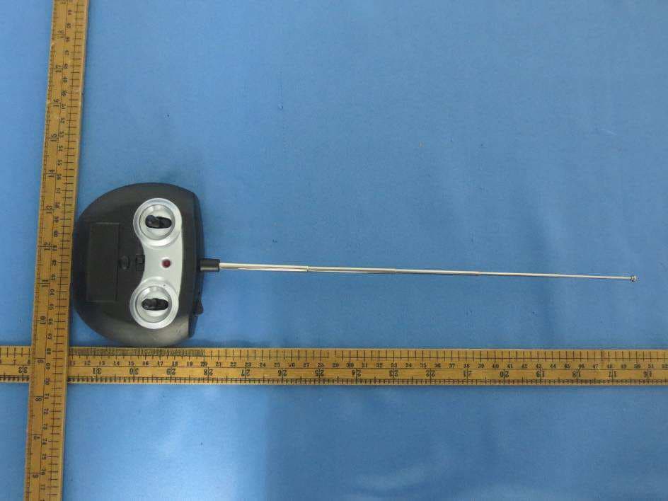 Toy RC Monster Spinning Car - FCC ID TB7DXTOYS619749C - Shantou Chenghai Dongxin Plastic Toys Co., Ltd (3)