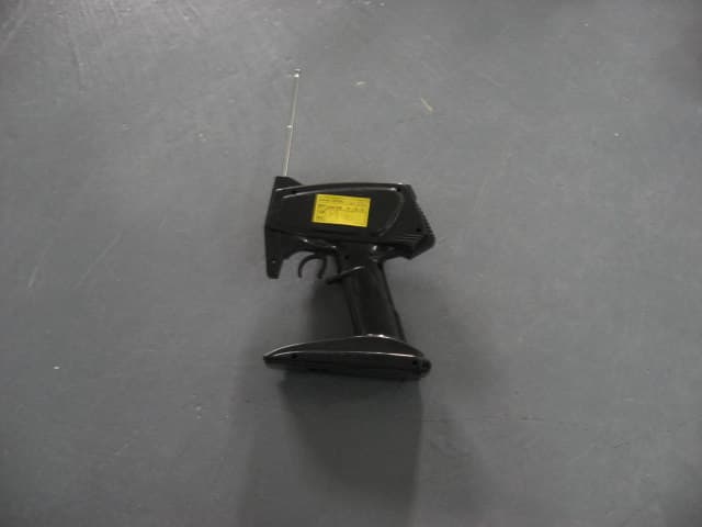 Toy-R/C Cyclone III - FCC ID TB7DXTOYS92549 - Shantou Chenghai Dongxin Plastic Toys Co., Ltd (2)