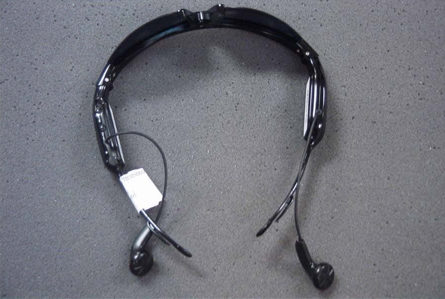 DC OPERATED MP3 SUNGLASSES - FCC ID TBEOMMP3 - GOLDEN TECHNOLOGY CO., LTD.