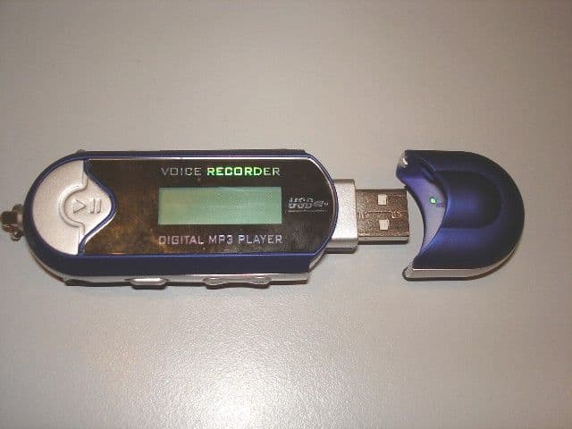MP3 Player - FCC ID TBN20050500000837 - Bestlink Electronics Ltd.