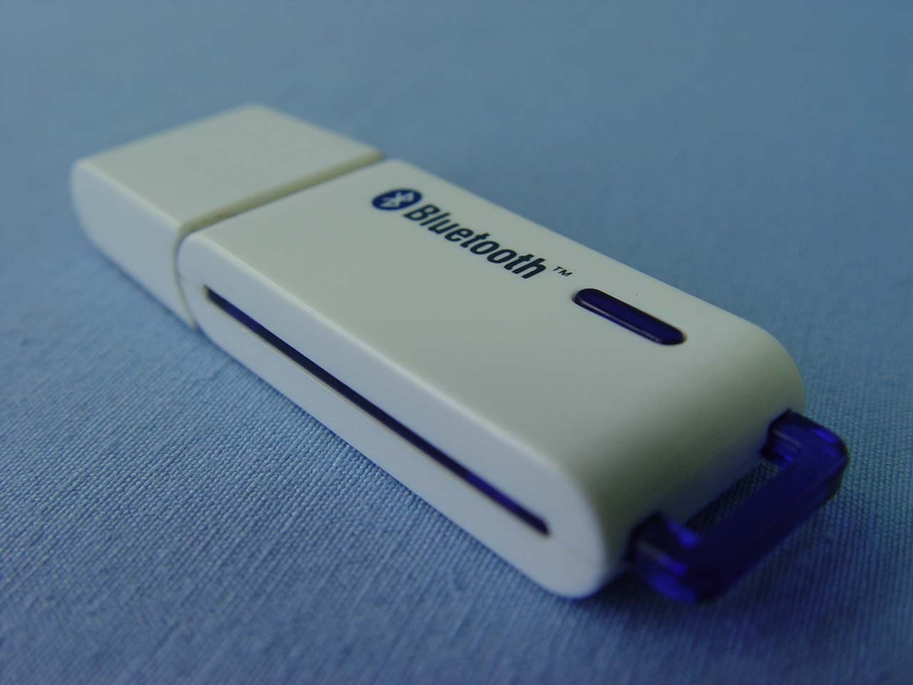 Bluetooth USB Dongle - FCC ID TBYHPTPS-BT02 - Hong Puu Technology Co., Ltd.