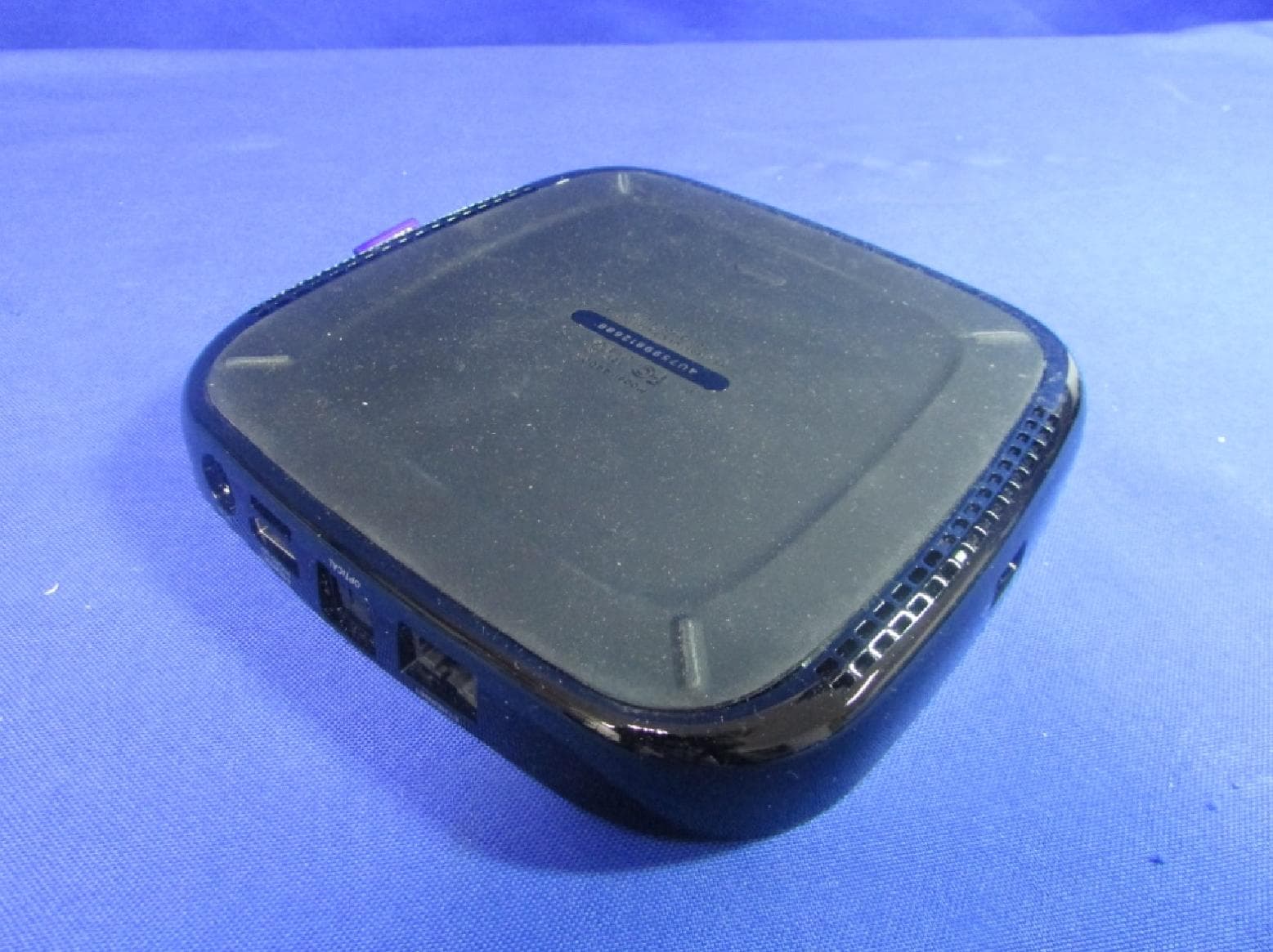 IP-STB - FCC ID TC2-R1010 - Roku, Inc. (3)