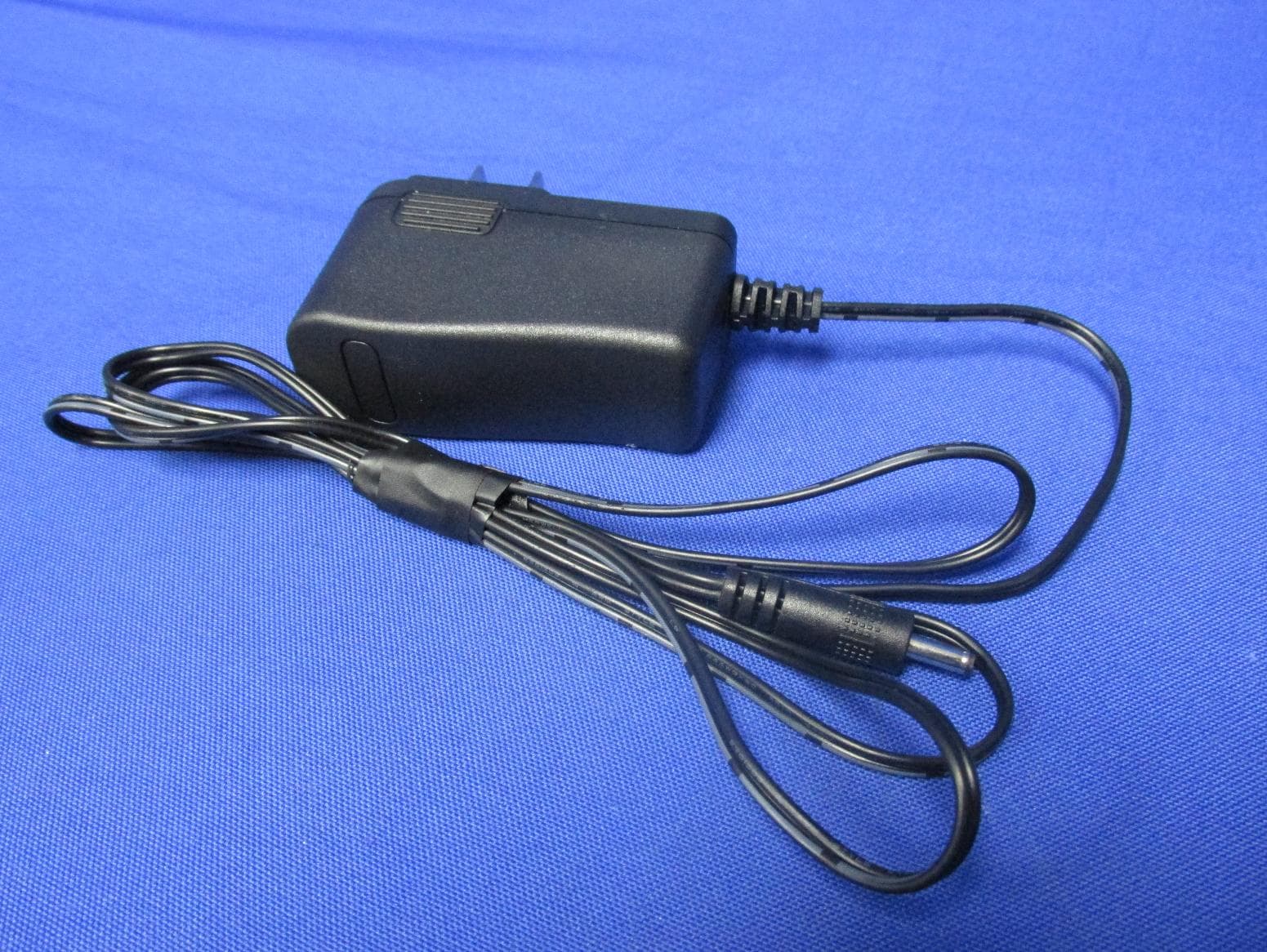 IP-STB - FCC ID TC2-R1011 - Roku, Inc.