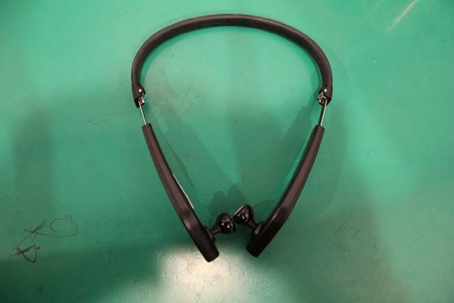 BLUETOOTH HEADSET - FCC ID TDU-S845 - MOVON Corporation