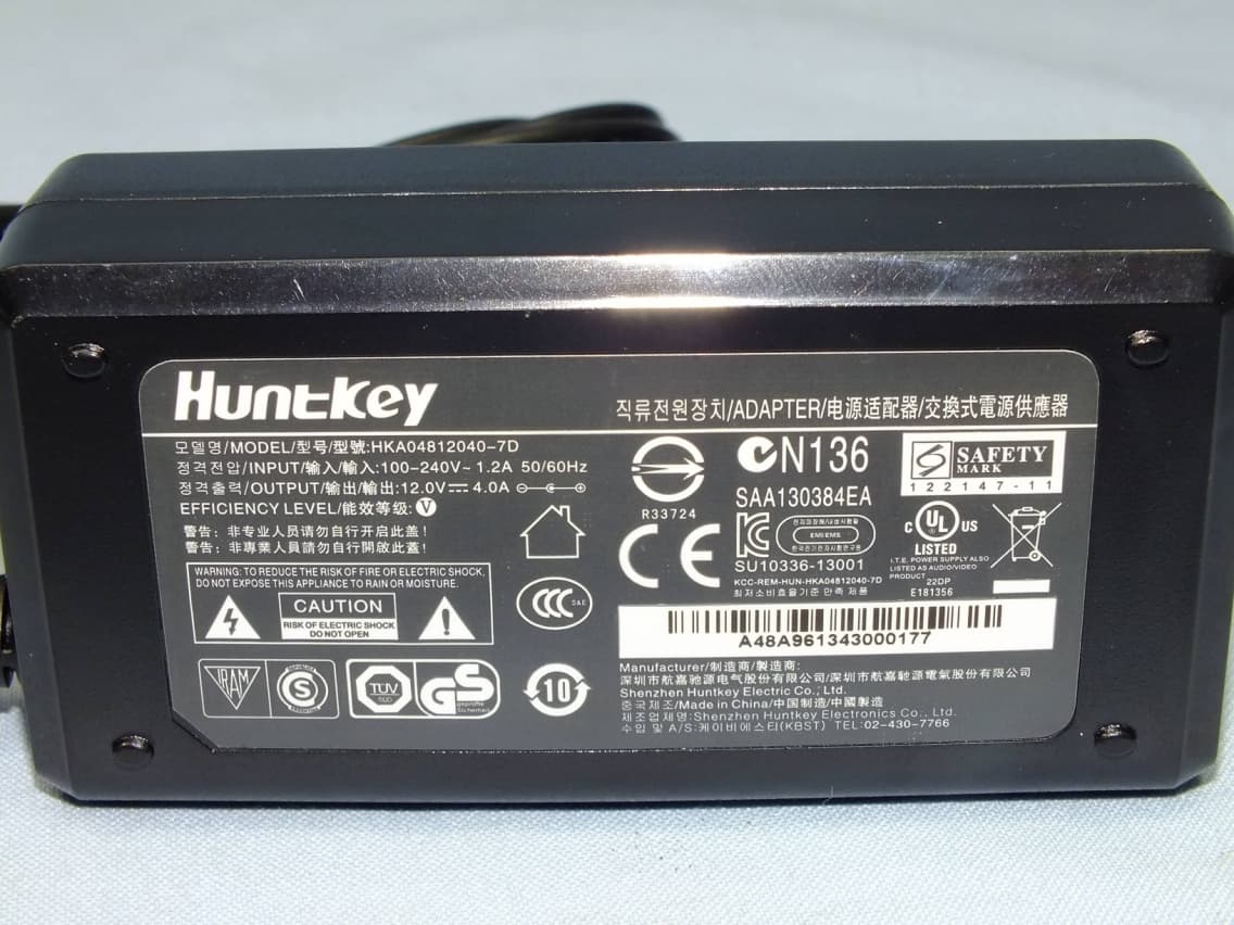 AC2600 Wireless Dual Band Gigabit Router - FCC ID TE7C2600 - TP-Link Technologies Co., Ltd. (1)