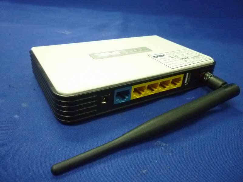 3G/3.75G Wireless Lite N Router - FCC ID TE7MR3220 - TP-Link Technologies Co., Ltd. (1)